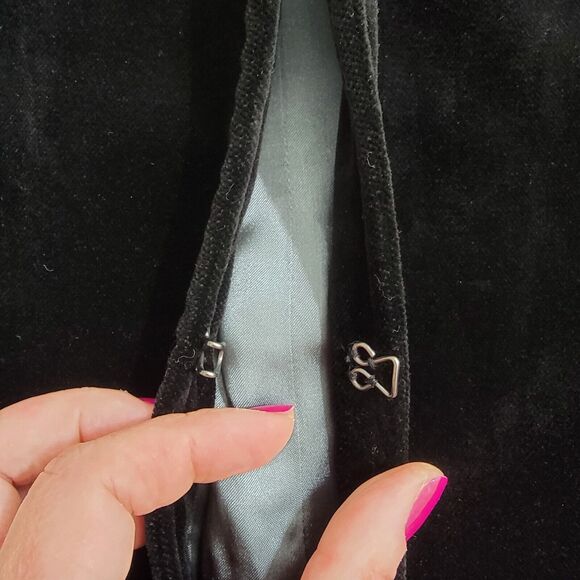 J. CREW Ecole Velvet Blazer Black Hook Eye Close Size 12 P EUC‎ - Picture 5 of 16